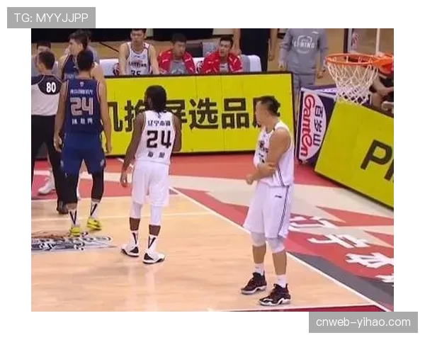 抢篮板卡位动作规范 手臂接触与推人犯规界定 抢篮板卡位动作规范 手臂接触与推人犯规界定