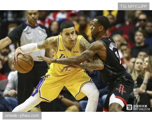 李添荣场均得分下滑3.4分 上海阵容竞争激烈